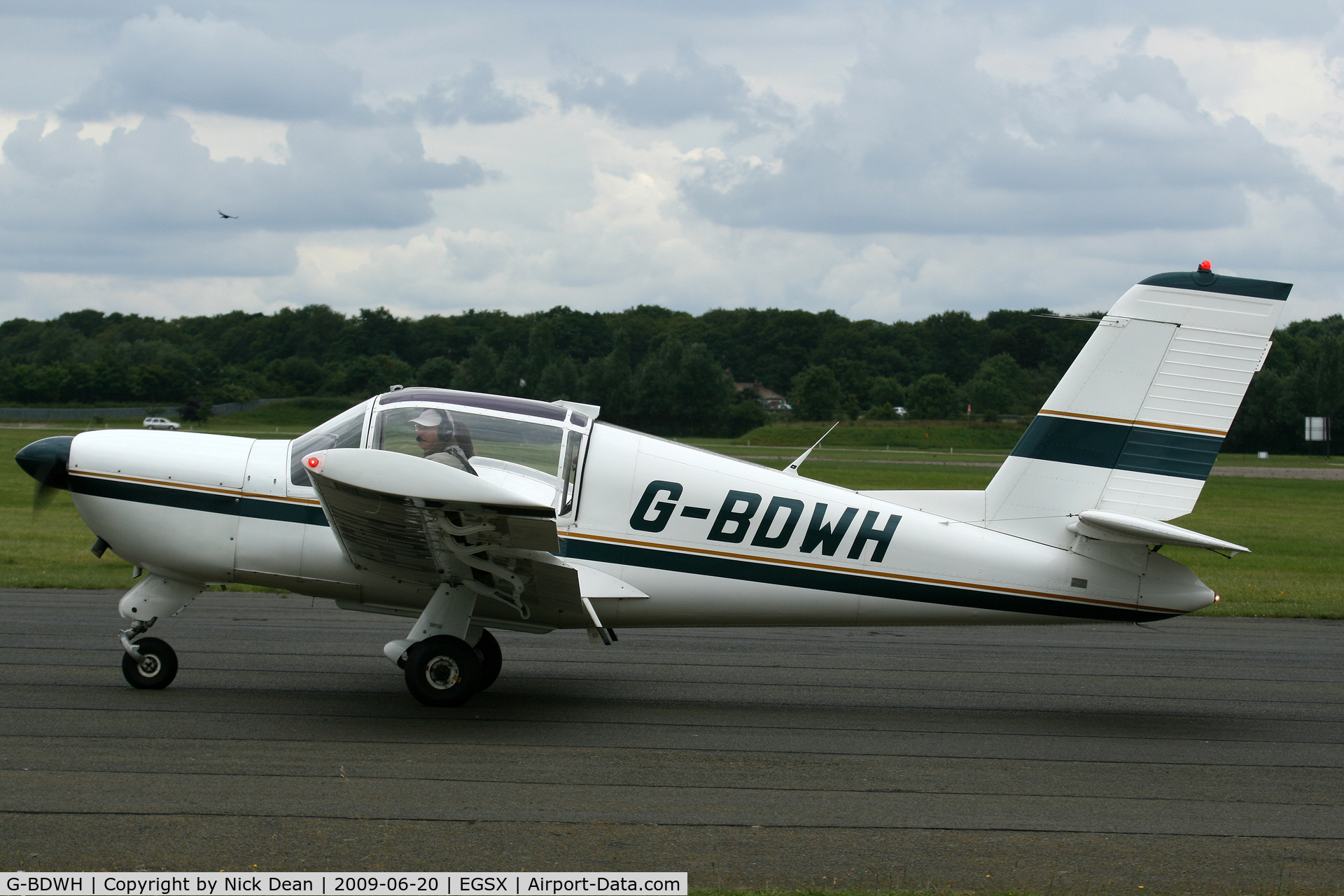 G-BDWH, 1976 Socata Rallye 150ST C/N 2697, EGSX