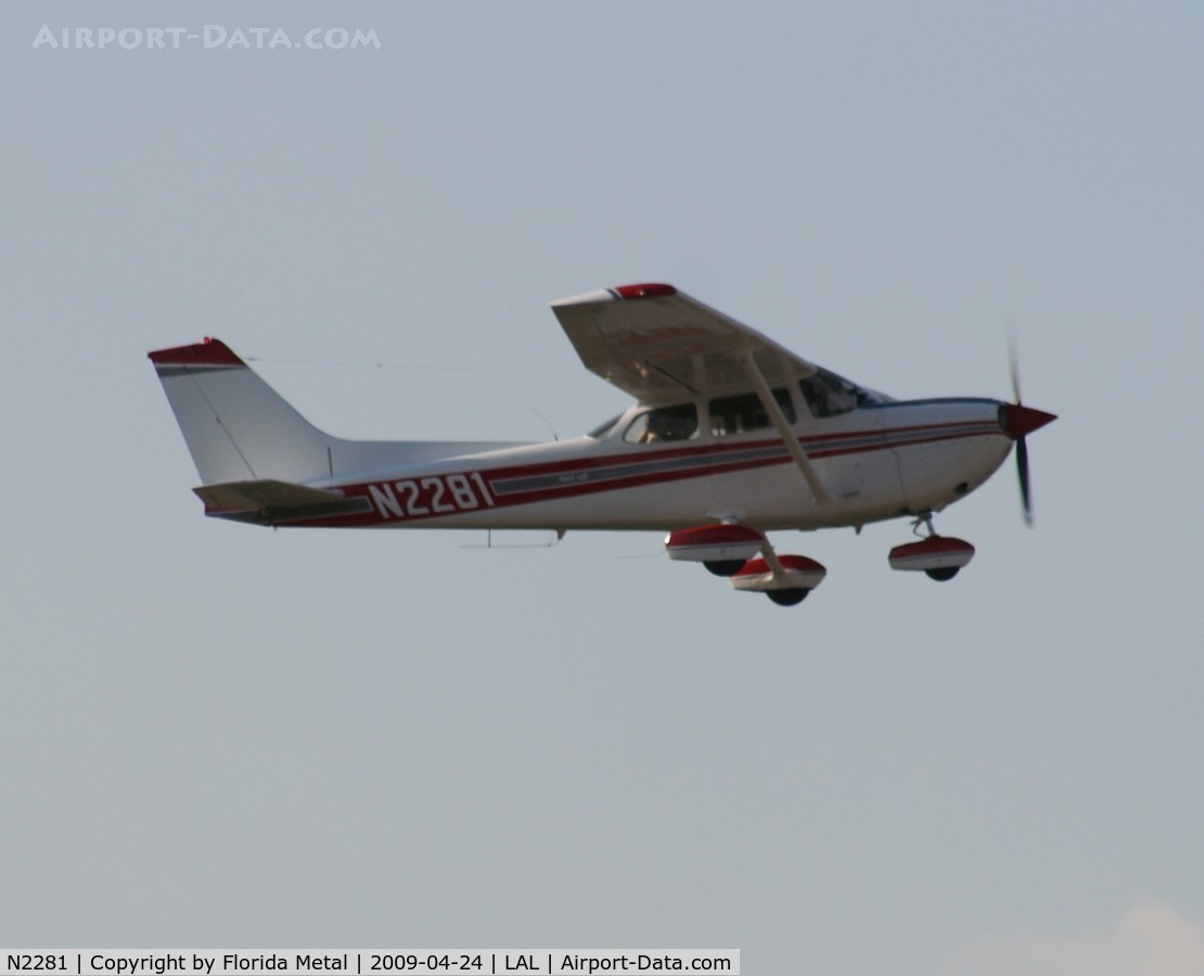 N2281, 1979 Cessna R172K Hawk XP C/N R1723129, Cessna R172K