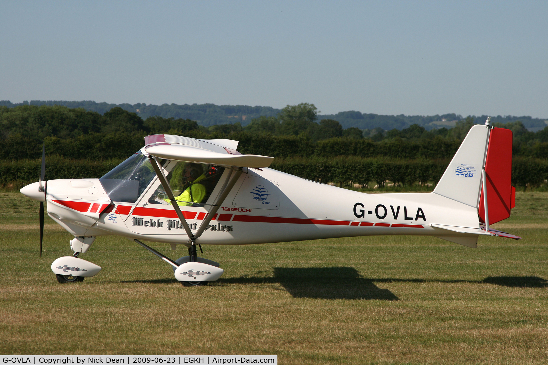 G-OVLA, 2003 Comco Ikarus C42 FB UK C/N PFA 322-14028, EGKH