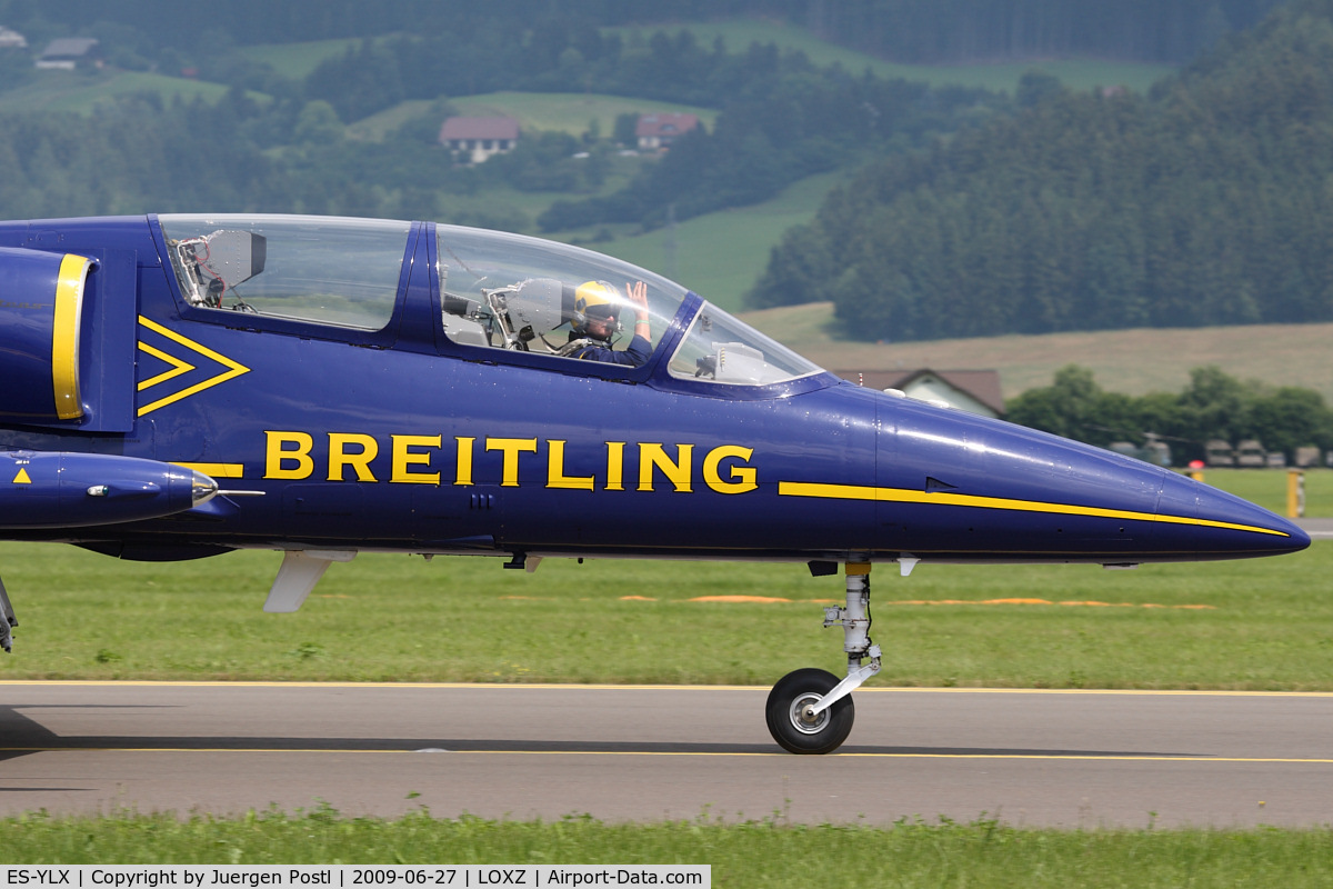 ES-YLX, Aero L-39 Albatros C/N 432905, Breitling Aero L-39C Albatros
