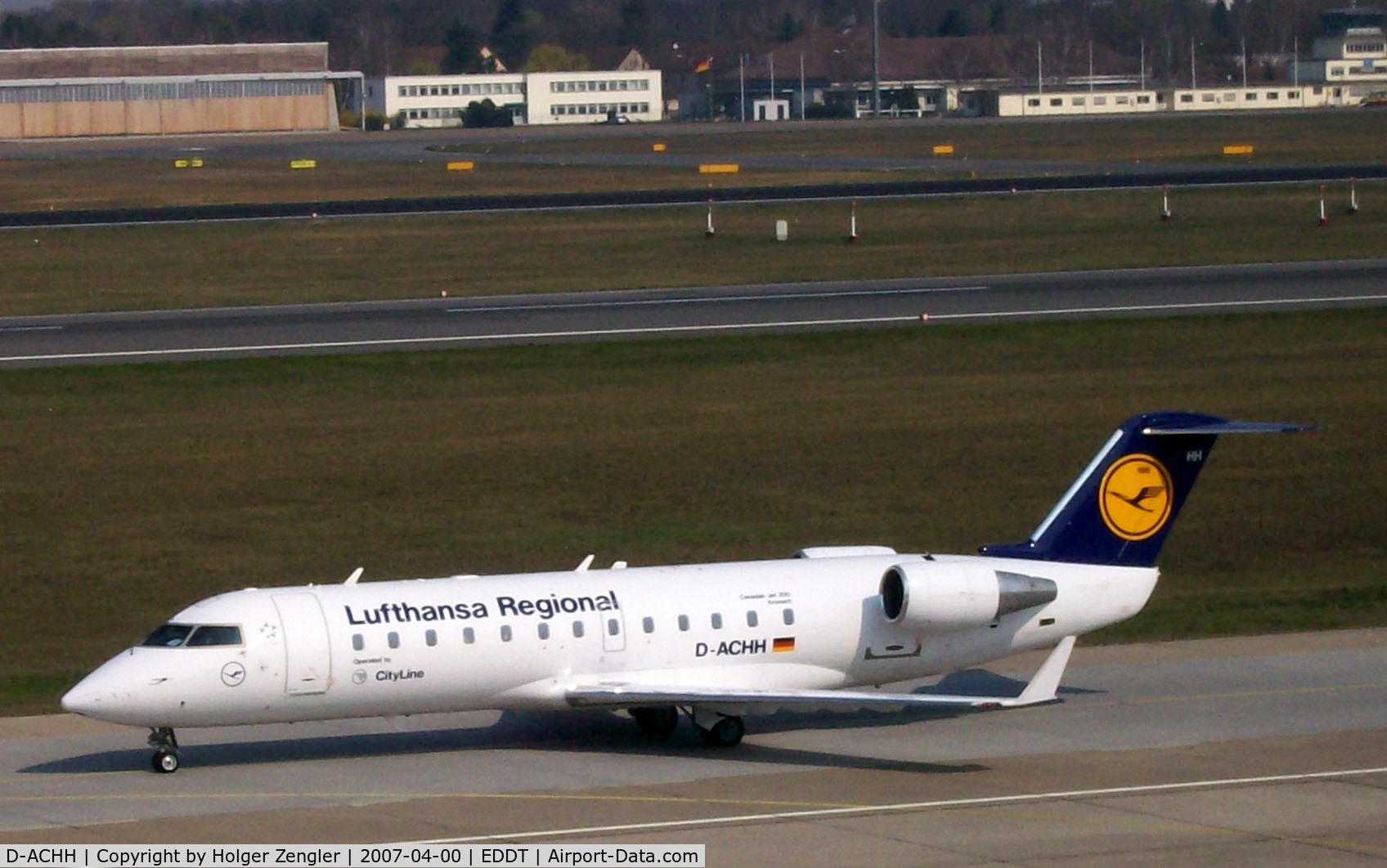 D-ACHH, 2000 Bombardier CRJ-200LR (CL-600-2B19) C/N 7449, A Lufthansa city hopper is rolling by.