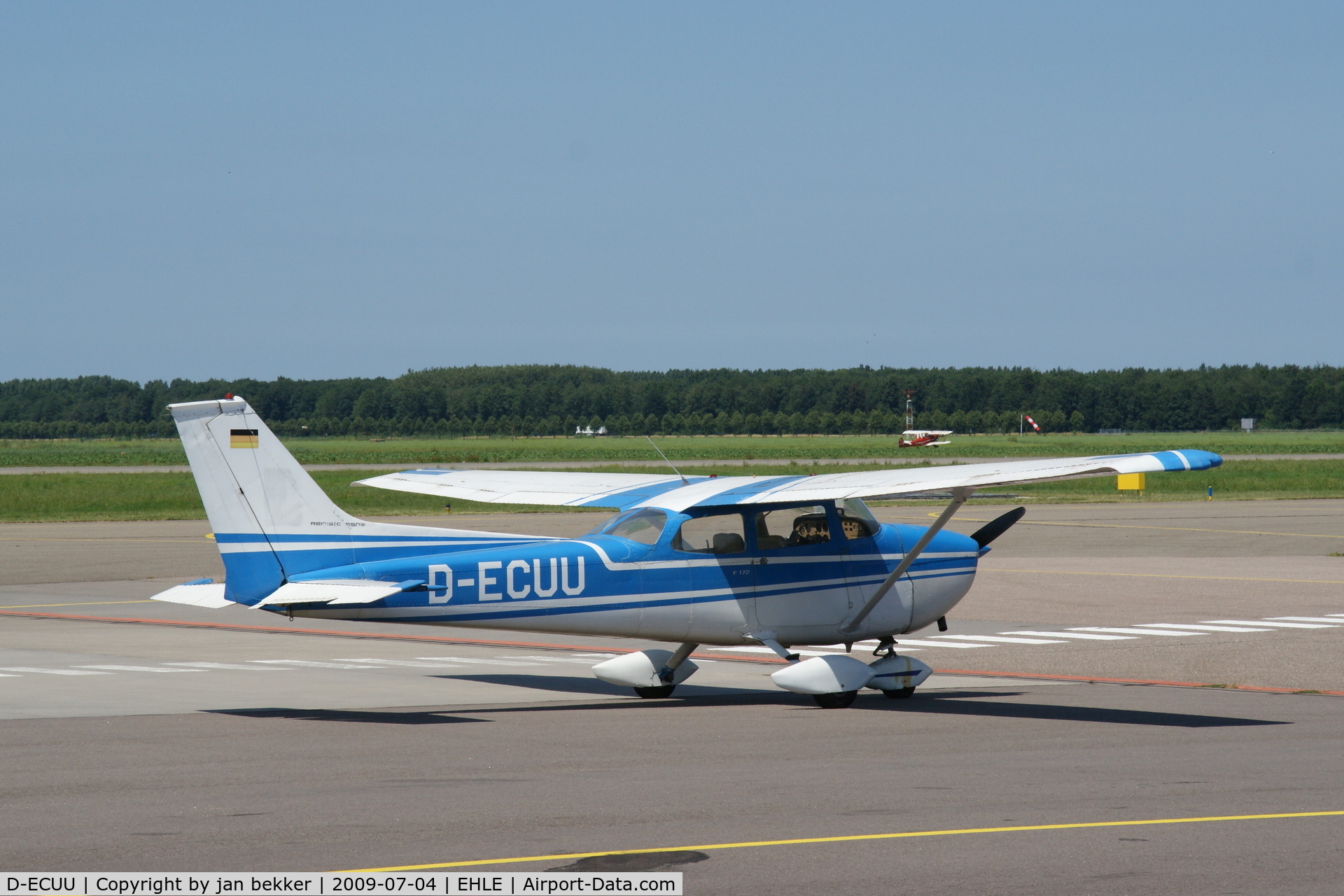 D-ECUU, Reims F172M Skyhawk C/N 0932, Lelystad