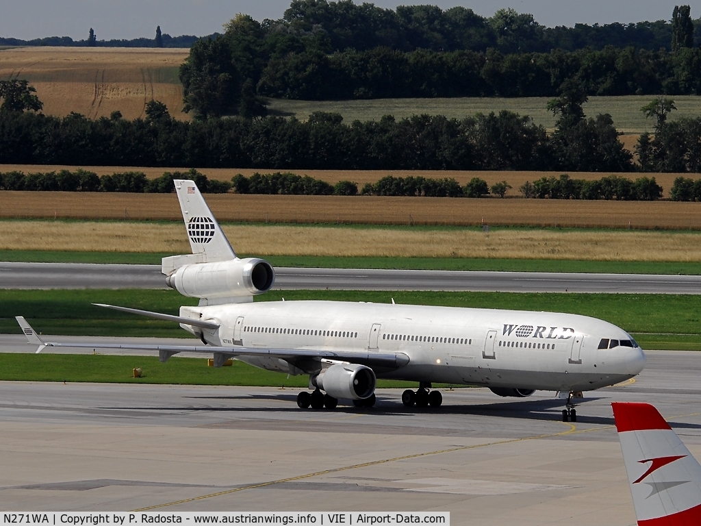 N271WA, 1992 McDonnell Douglas MD-11 C/N 48518, Very rare visitor in Vienna