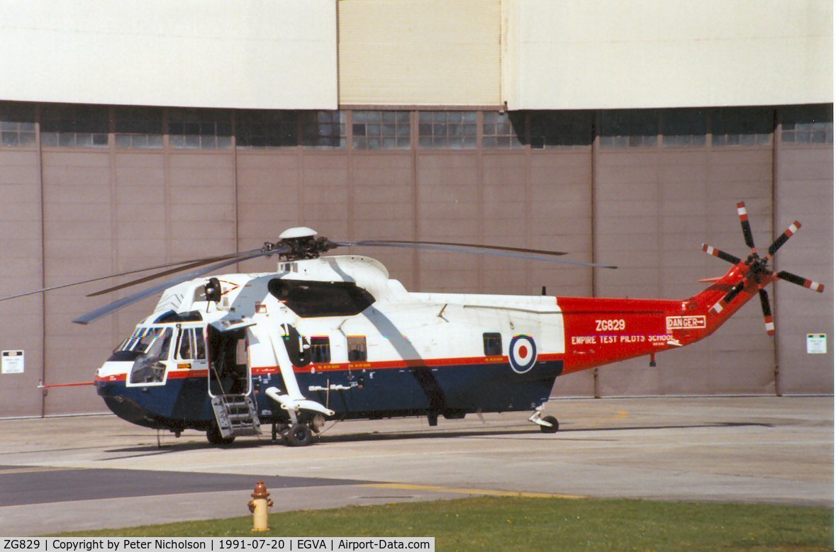 ZG829, 1989 Westland Sea King Mk.4X C/N WA829, Sea King of the Empire Test Pilots School at the 1991 Intnl Air Tattoo at RAF Fairford.