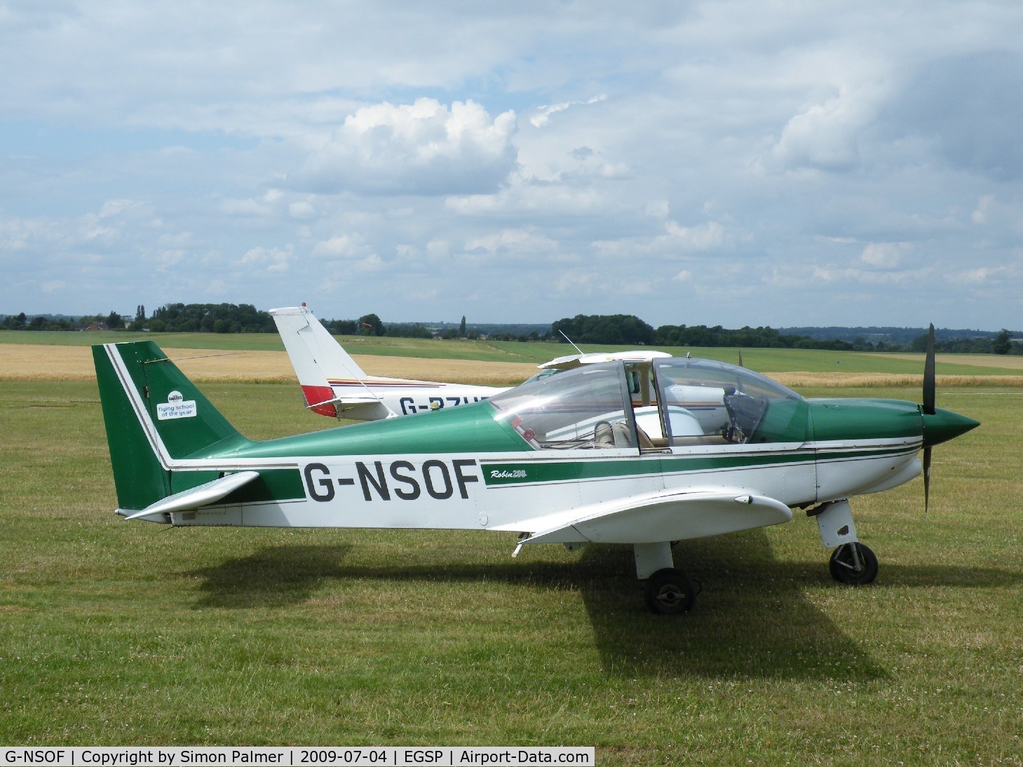 G-NSOF, 1999 Robin HR-200-120B C/N 334, Robin HR200 based at Sibson