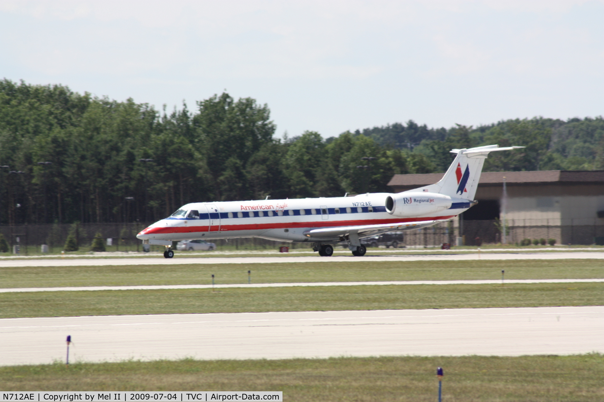 N712AE, 2000 Embraer ERJ-135LR (EMB-135LR) C/N 145247, EGF4928 - KTVC-KLGA - Departing RWY 10