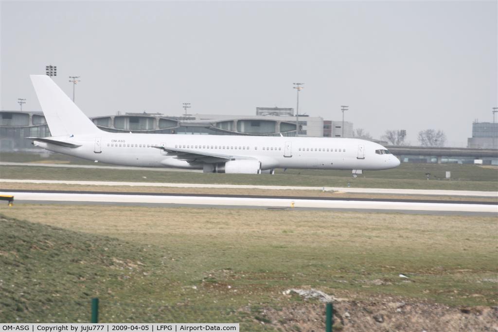 OM-ASG, 1990 Boeing 757-28A C/N 24544, on landing at CDG