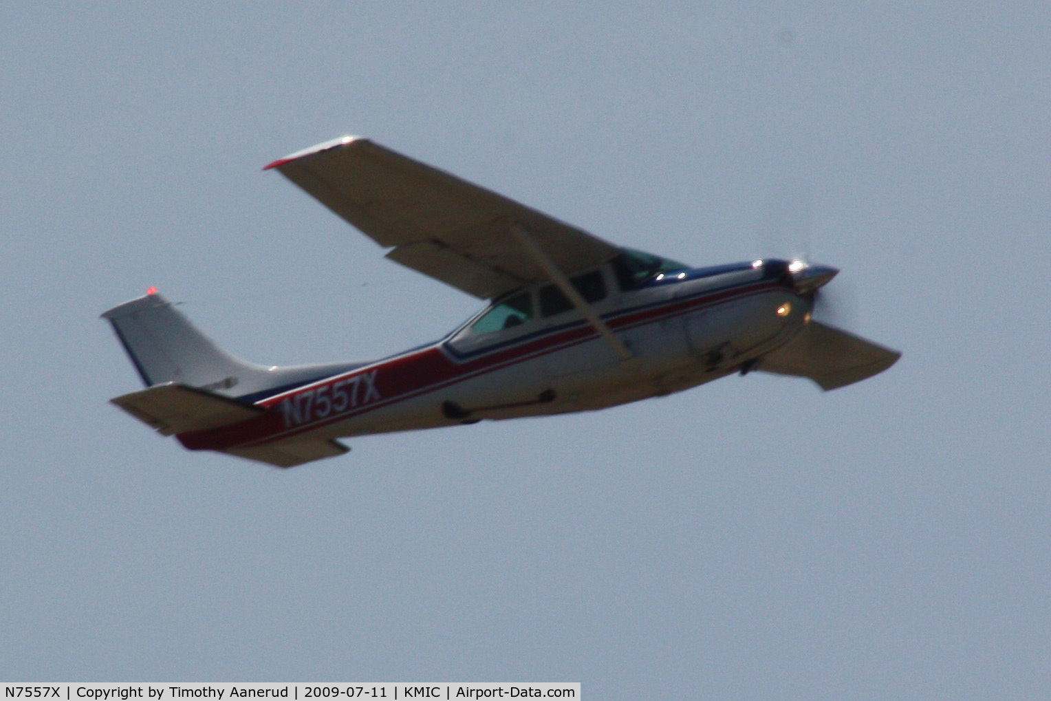 N7557X, 1977 Cessna R182 Skylane RG C/N R18200099, 1977 Cessna R182, c/n: R18200099