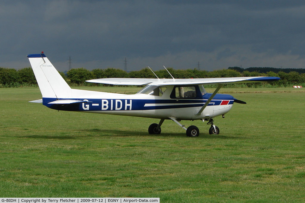 G-BIDH, 1981 Cessna 152 C/N 152-80546, Cessna 152 at Beverley