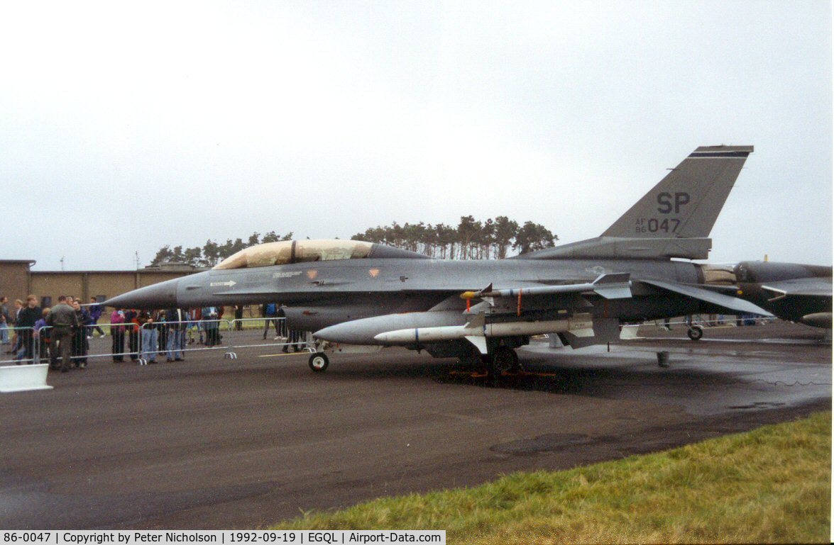 86-0047, 1986 General Dynamics F-16D Fighting Falcon C/N 5D-51, F-16D Falcon of the 23rd Fighter Squadron/52nd Fighter Wing at the 1992 Leuchars Airshow.