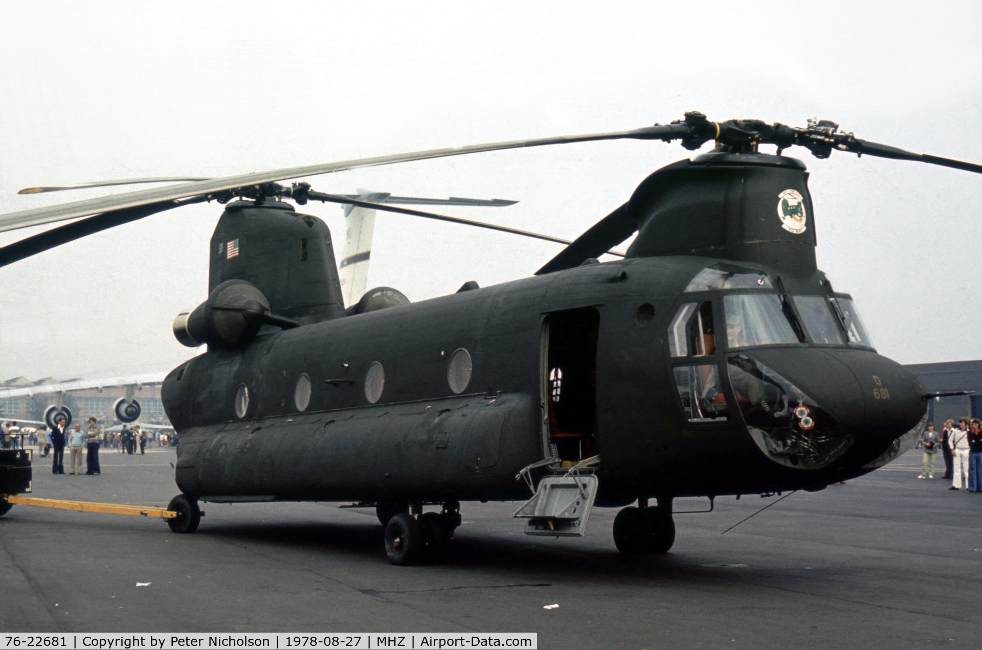 76-22681, 1976 Boeing Vertol CH-47C Chinook C/N B.722, CH-47C Chinook of the US Army's 180th Aviation Company on display at the 1978 Mildenhall Air Fete.