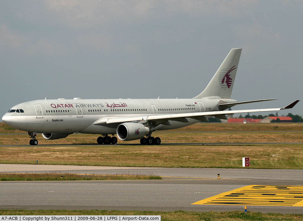 A7-ACB, 2002 Airbus A330-203 C/N 489, Taxiing for departure...