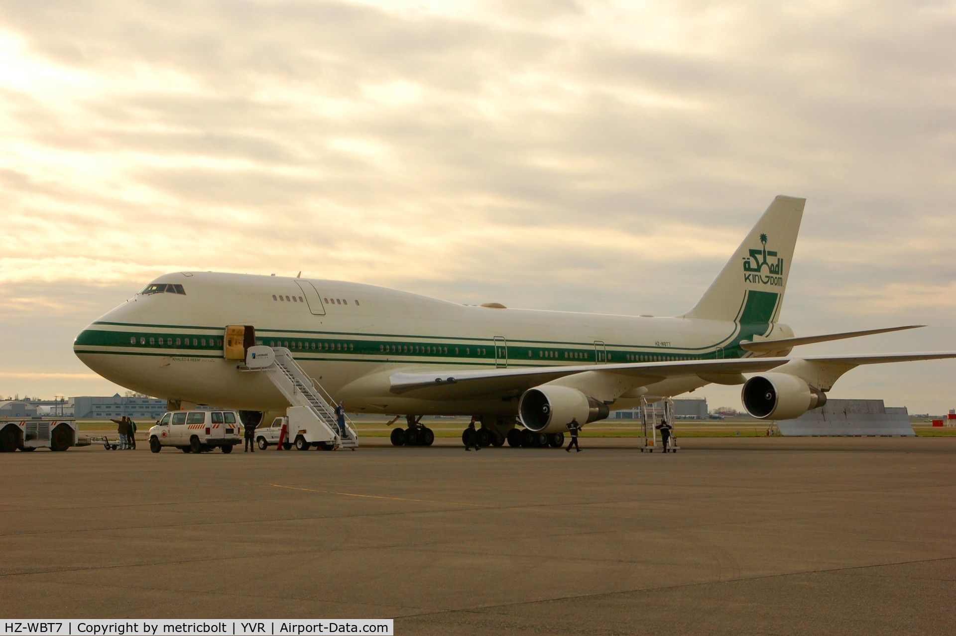 HZ-WBT7, 1992 Boeing 747-4J6 C/N 25880, 