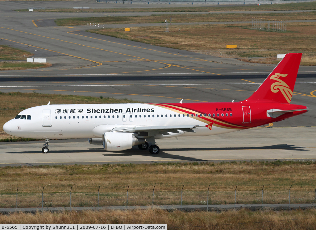 B-6565, 2009 Airbus A320-214 C/N 3971, Delivery day for this brand new aircraft for Shenzhen