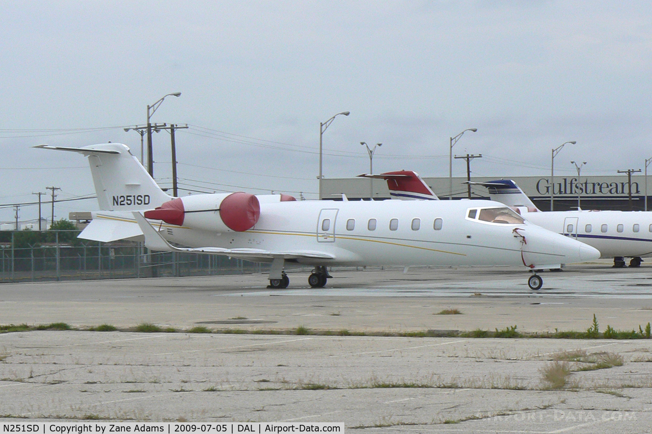 N251SD, 2000 Learjet Inc 60 C/N 60-195, At Dallas Love Field