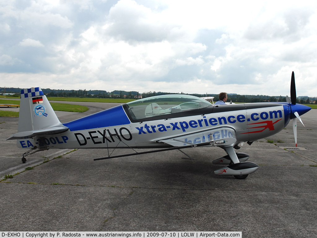 D-EXHO, 2005 Extra EA-300LP C/N 1200, Welser Flugtage 2009