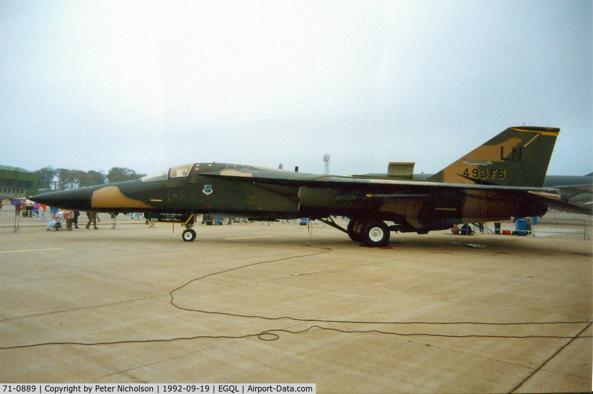 71-0889, 1971 General Dynamics F-111F Aardvark C/N E2-65, F-111F of 493rd Fighter Squadron/48th Fighter Wing at the 1992 Leuchars Airshow.
