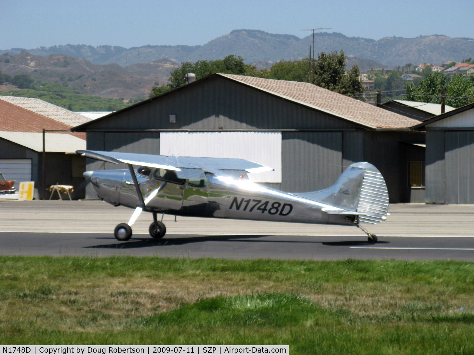 N1748D, 1951 Cessna 170A C/N 20191, 1951 Cessna 170A, Continental C145 145 Hp, landing roll Rwy 22