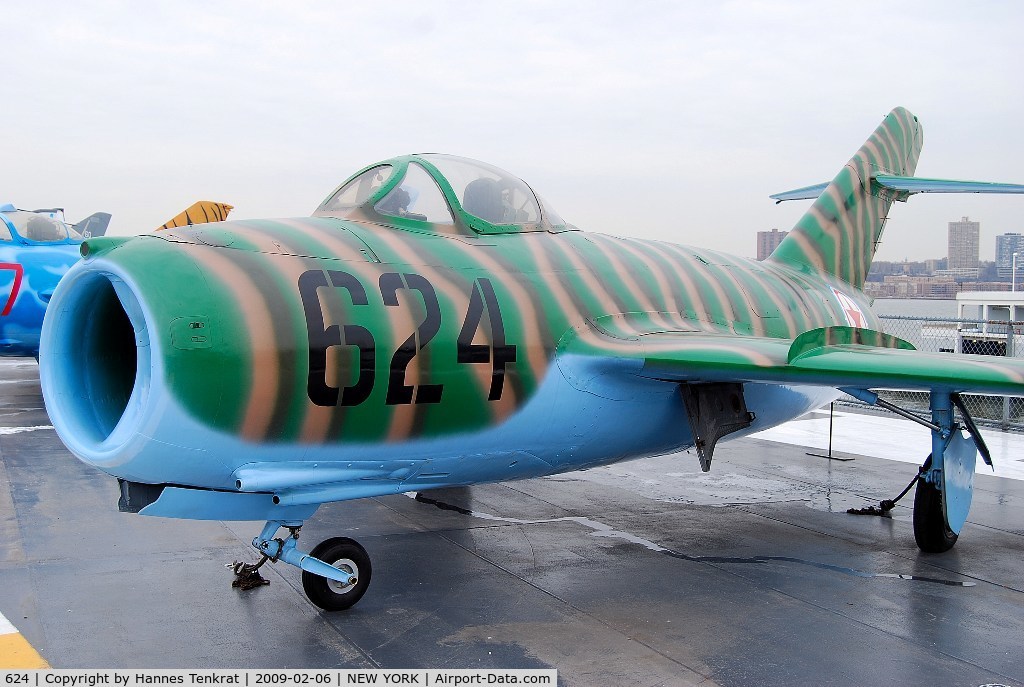 624, Mikoyan-Gurevich MiG-15 C/N Not found 1032, MiG-15