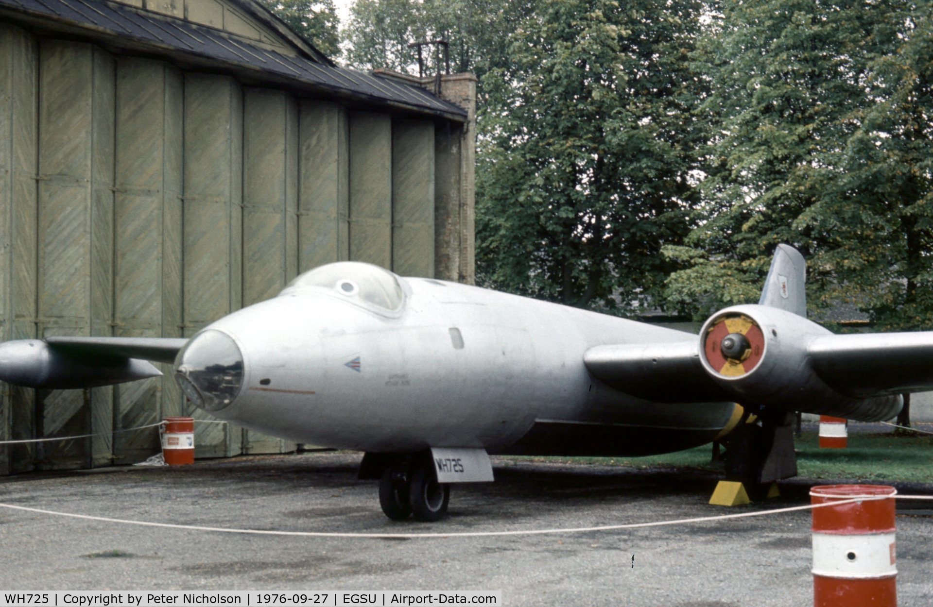 WH725, 1953 English Electric Canberra B.2 C/N EEP71206, Canberra B.2 of 50 Squadron on display at the Imperial War Museum at Duxford in the Summer of 1976.