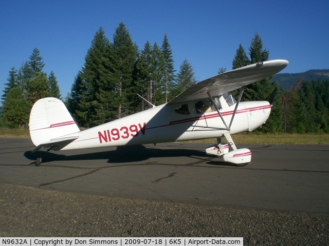 N9632A, 1949 Cessna 140A C/N 15353, Painted original 2008, reworked panel, still C85