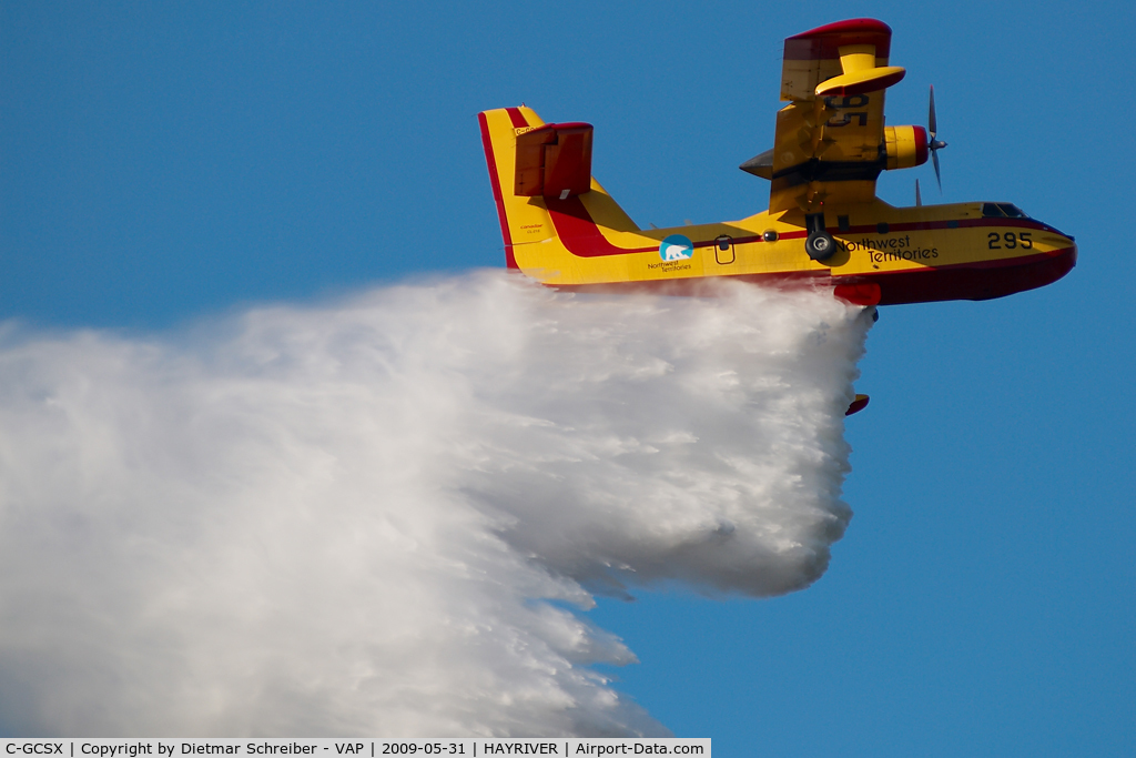 C-GCSX, 1986 Canadair CL-215-V (CL-215-1A10) C/N 1088, Buffalo Airways CL215