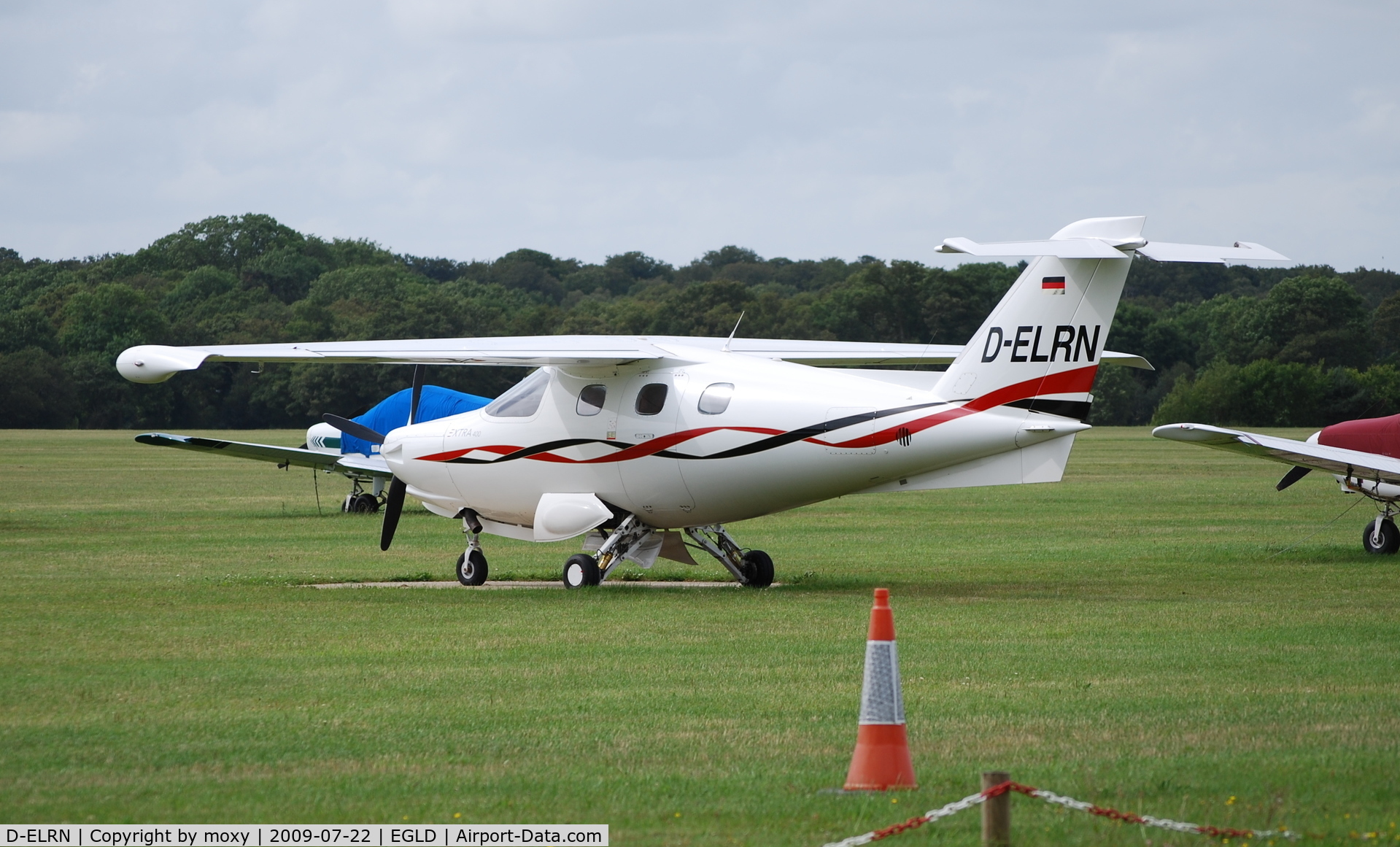 D-ELRN, 2001 Extra EA-400 C/N 20, EXTRA 400