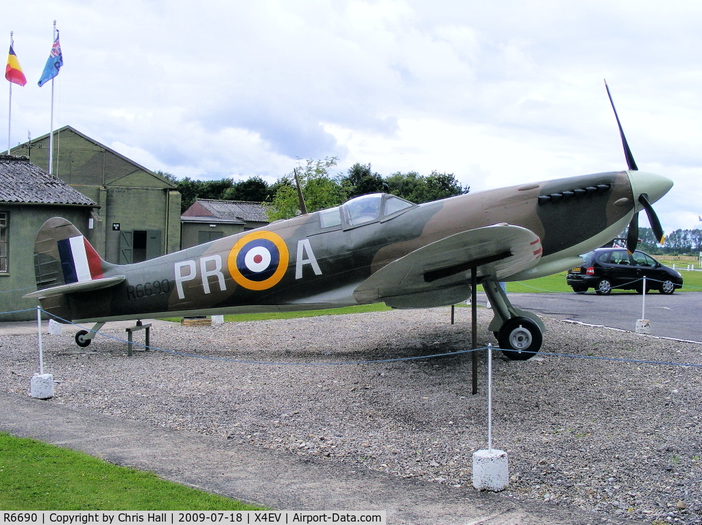 R6690, Supermarine Spitfire Replica C/N BAPC.254, Spitfire replica at the Museum commemorates 609 (West Riding) Squadron, Royal Auxiliary Air Force, and represents Spitfire Mk Ia 'R6690' flown in the Battle of Britain by the Commanding Officer, Sqn Ldr H S 'George' Darley.