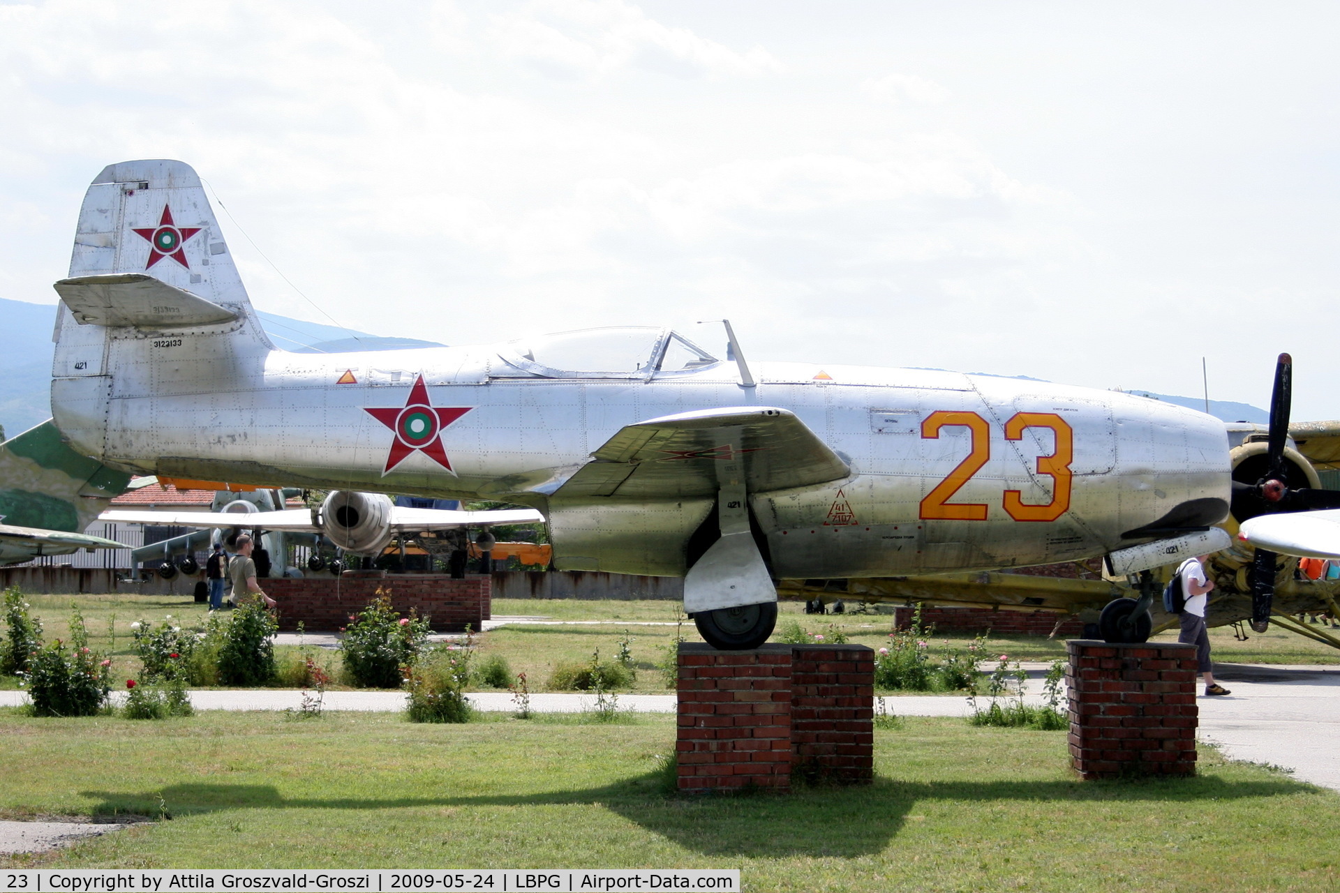 23, Yakovlev Yak-23 C/N 421, Bulgarian Museum of Aviation, Plovdiv-Krumovo (LBPG).