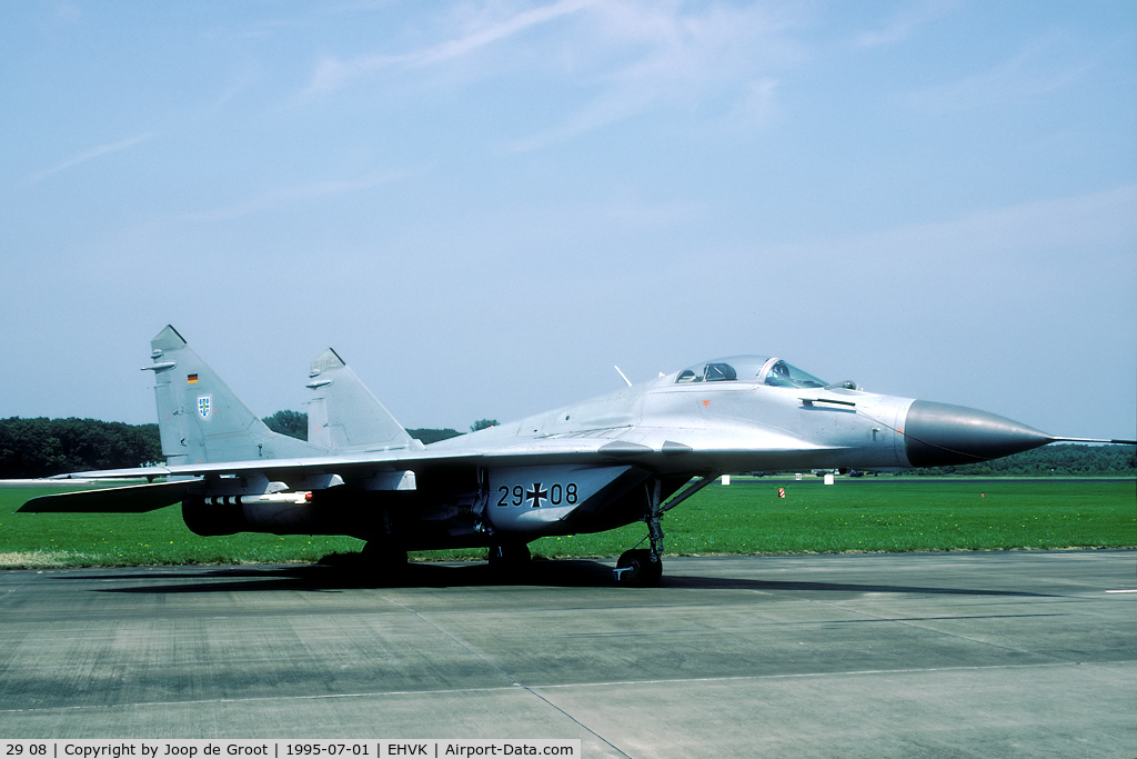 29 08, Mikoyan-Gurevich MiG-29 C/N 2960525118, Static park of the 1995 KLu air show.