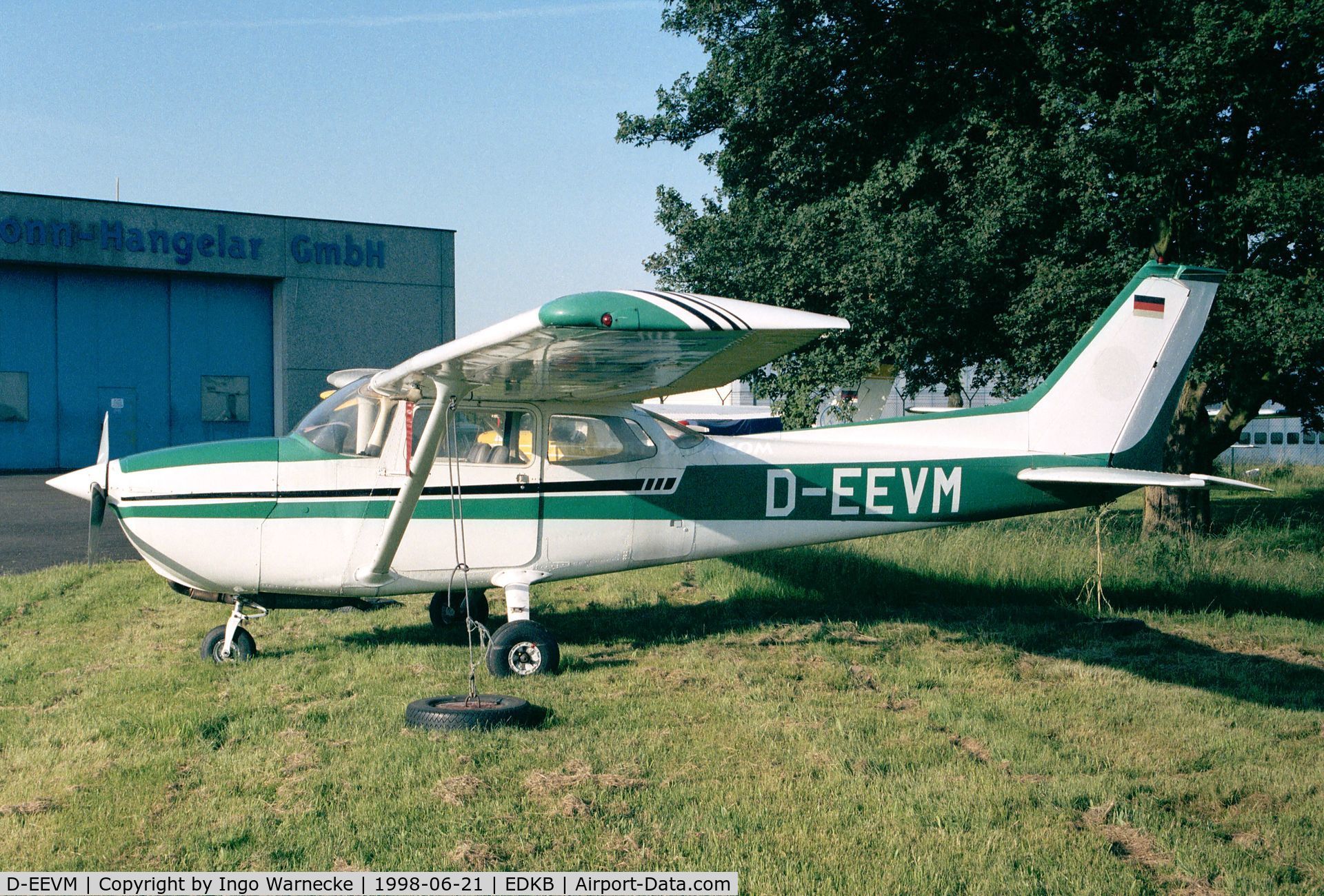 D-EEVM, Cessna 172M C/N 1291, Cessna (Reims) F172M at Bonn-Hangelar airfield
