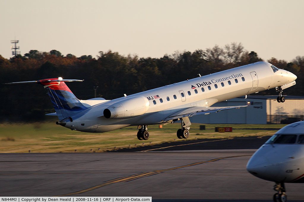 N844MJ, 2001 Embraer EMB-145LR C/N 145481, Delta Connection (Freedom Airlines) N844MJ (FLT FRL160) departing RWY 23 enroute to John F Kennedy Int'l (KJFK).