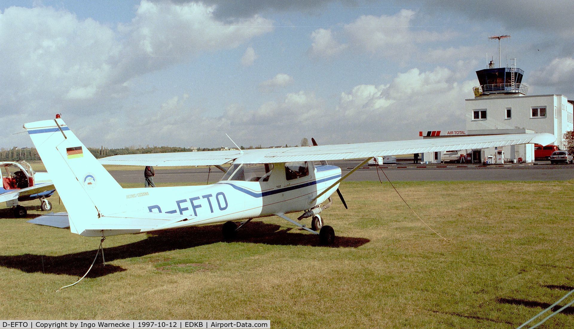 D-EFTO, Reims F152 C/N 1958, Cessna (Reims) F152 at Bonn-Hangelar airfield