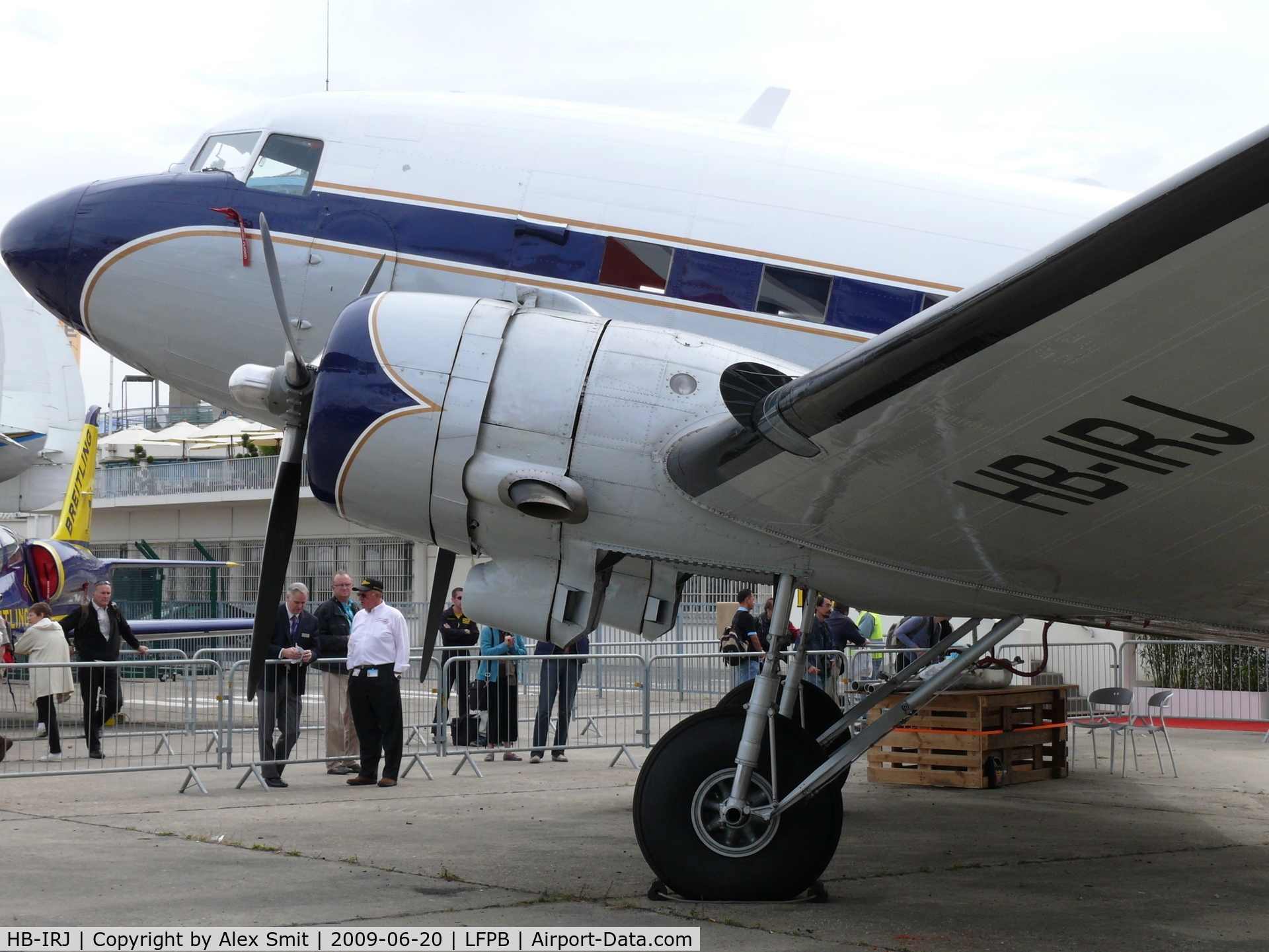 HB-IRJ, 1940 Douglas DC-3A-S4C4G C/N 2204, Douglas DC3A Dakota HB-IRJ Super Constellation Flyers Association with Breitling titles