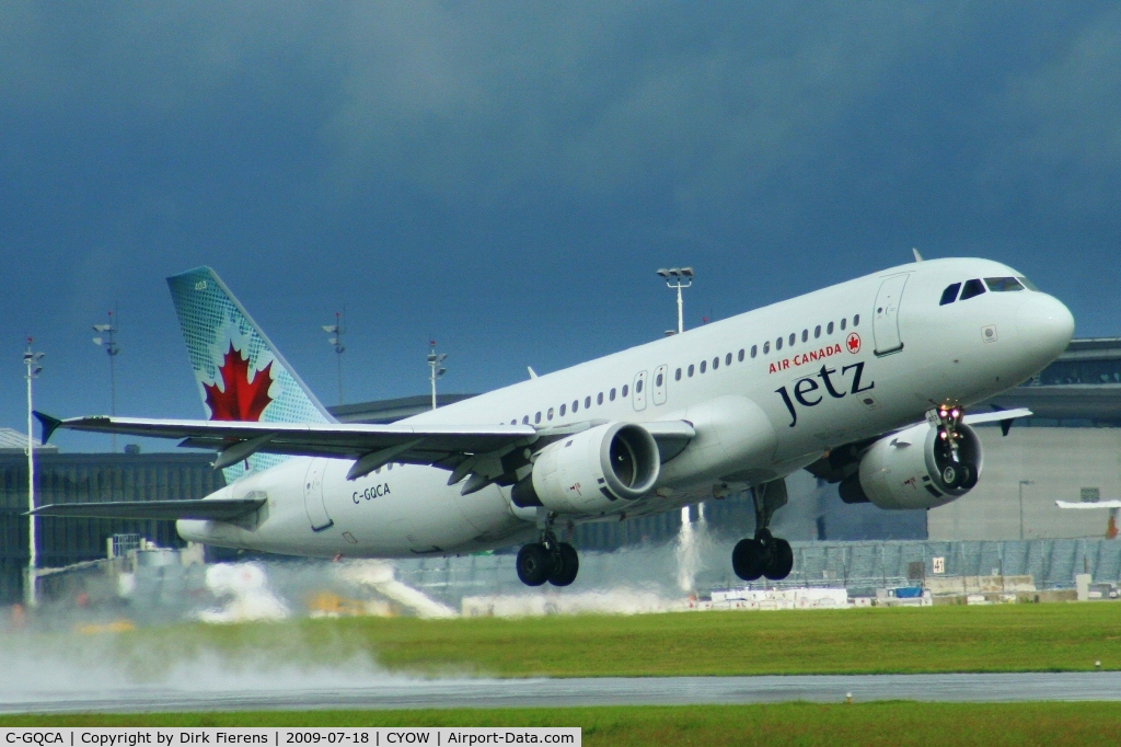 C-GQCA, 1991 Airbus A320-211 C/N 210, Taking off from the Ottawa Macdonald-Cartier Airport