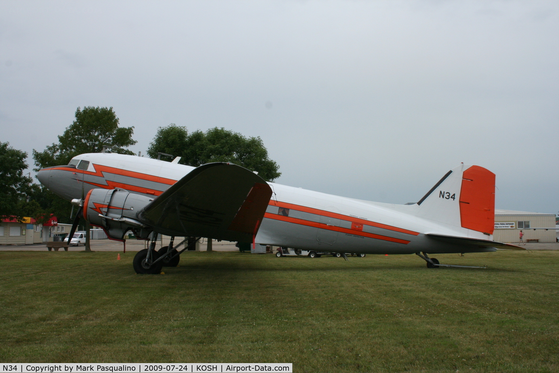 N34, 1945 Douglas R4D-7 C/N 33359, Douglas DC-3