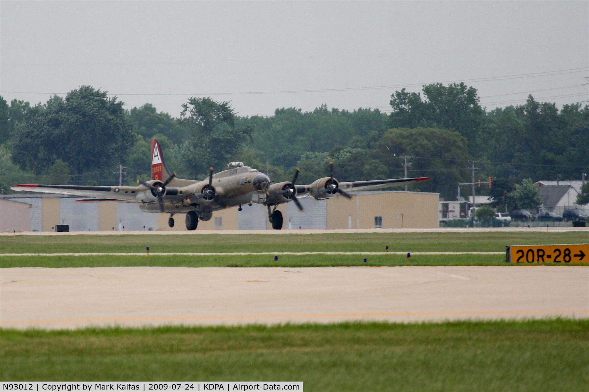 N93012, 1944 Boeing B-17G-30-BO Flying Fortress C/N 32264, Boeing B-17G, NL93012 rolling RWY 20R KDPA...