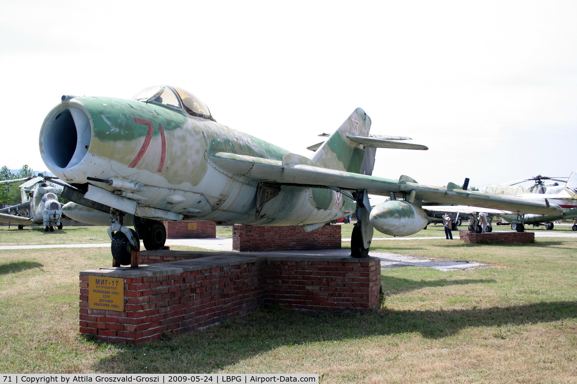 71, 1965 Mikoyan-Gurevich MiG-17F C/N 71652, Bulgarian Museum of Aviation, Plovdiv-Krumovo (LBPG).