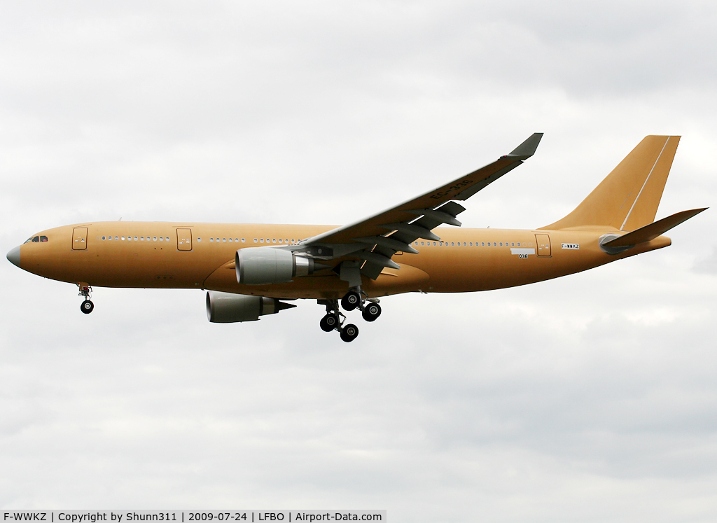 F-WWKZ, 2010 Airbus A330-203/MRTT C/N 1036, C/n 1036 - For Royal Australian Air Force as an A330MRTT and to be ferried as EC-338 to Spain for military conversion...