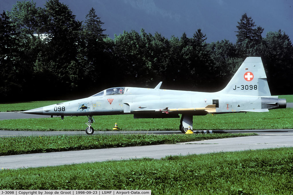 J-3098, 1981 Northrop F-5E Tiger II C/N L.1098, Being the last F-5E delivered to the Swiss AF J-3098 has Peace Alps II nose art applied.