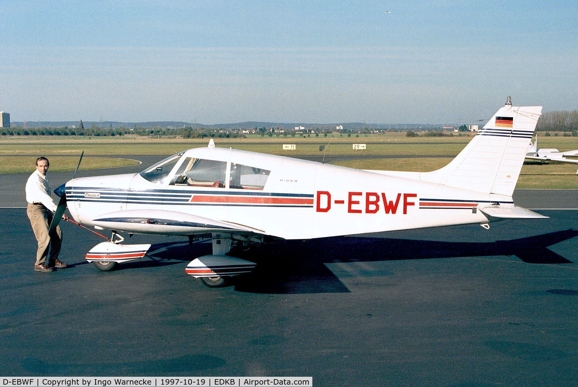 D-EBWF, 1972 Piper PA-28-140 Cherokee Cruiser C/N 28-7225454, Piper PA-28-140 Cherokee Cruiser at Bonn-Hangelar airfield