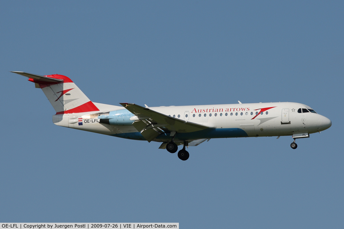 OE-LFL, 1995 Fokker 70 (F-28-0070) C/N 11573, Fokker 70