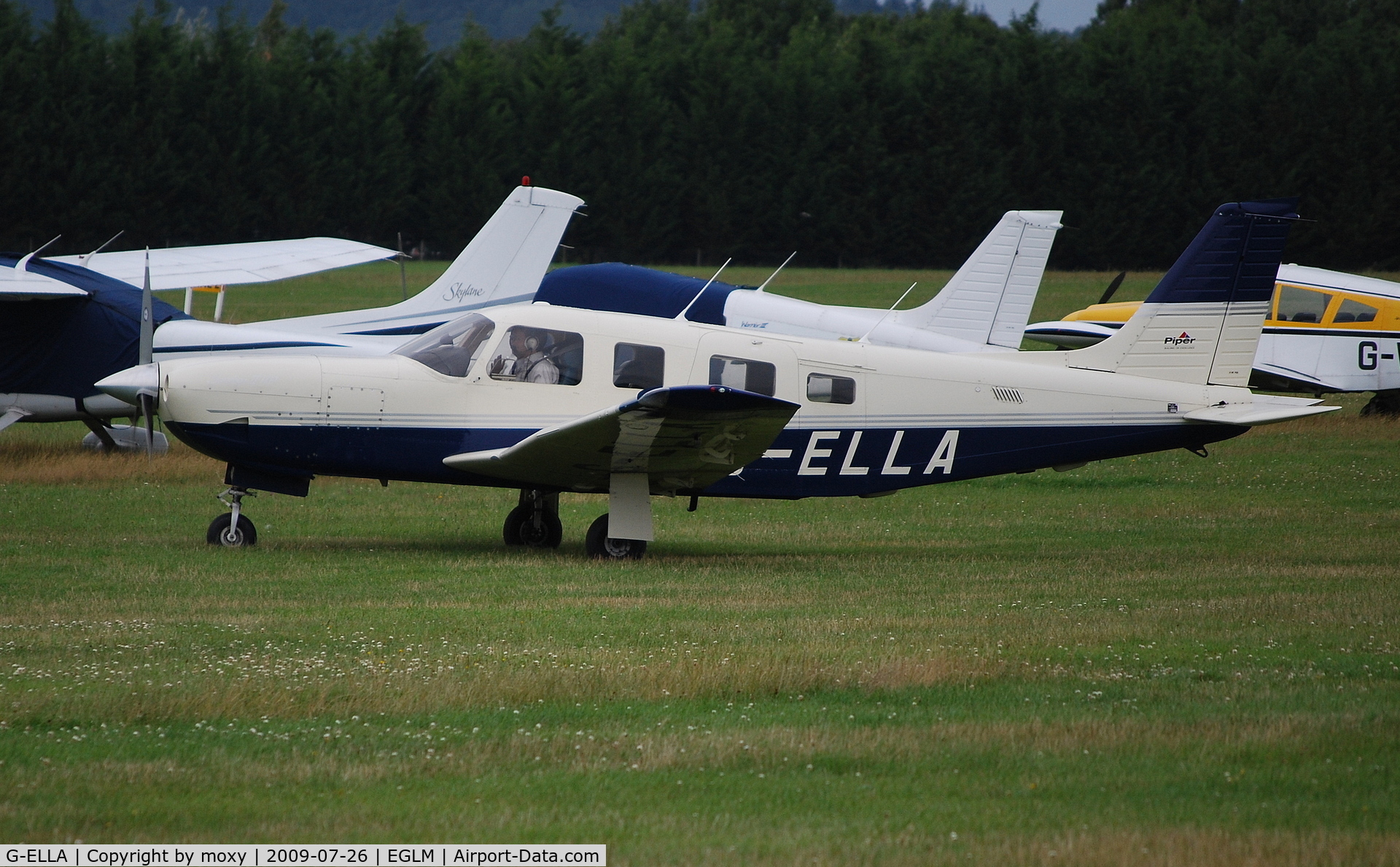 G-ELLA, 1996 Piper PA-32R-301 Saratoga SP C/N 32-46050, Piper Saratoga II at White Waltham