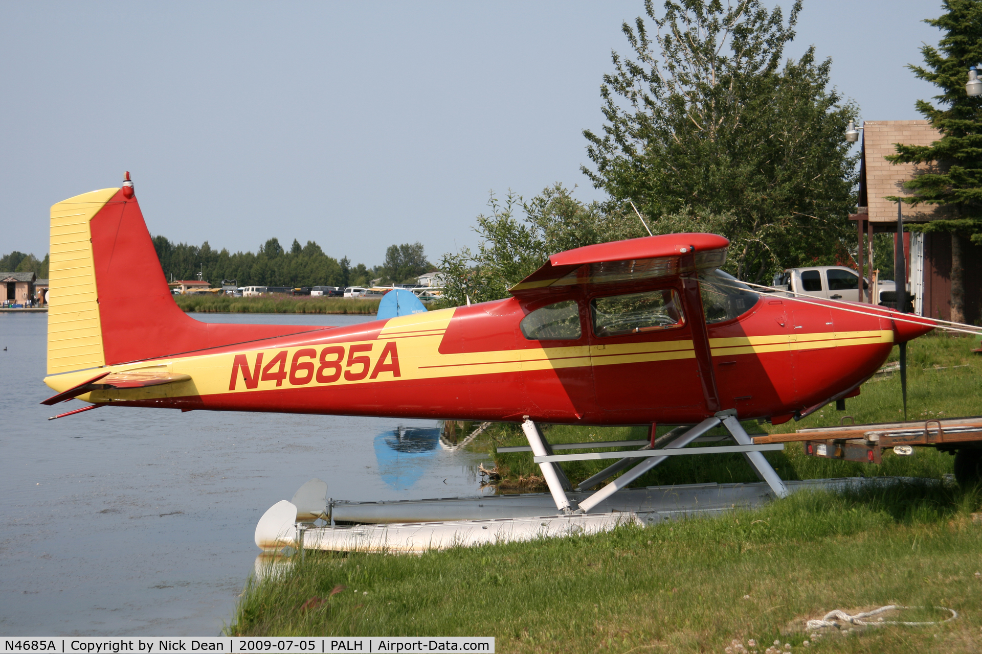 N4685A, 1956 Cessna 180 C/N 32282, PALH