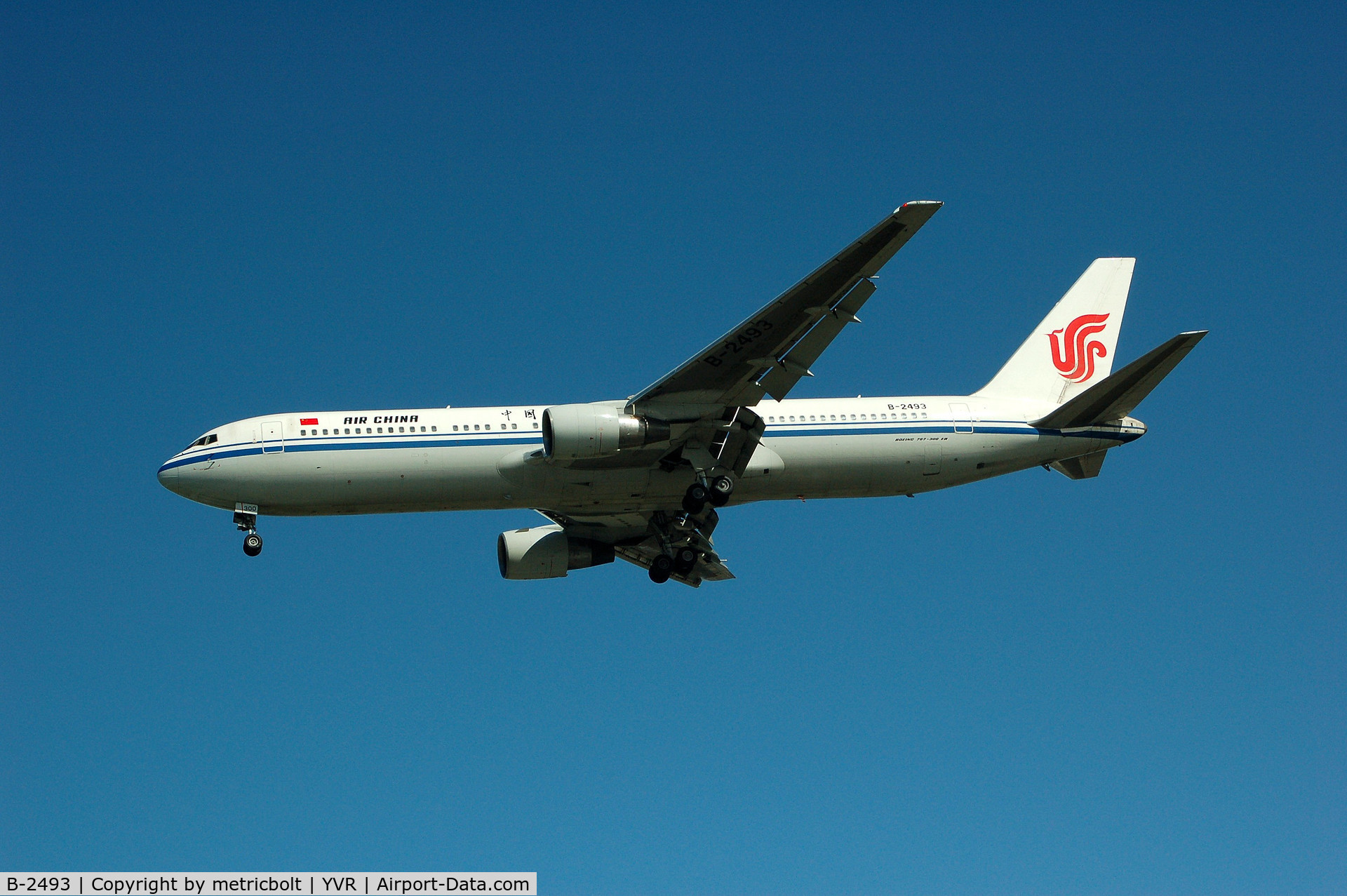 B-2493, 1998 Boeing 767-3Q8/ER C/N 28132, Landing at YVR