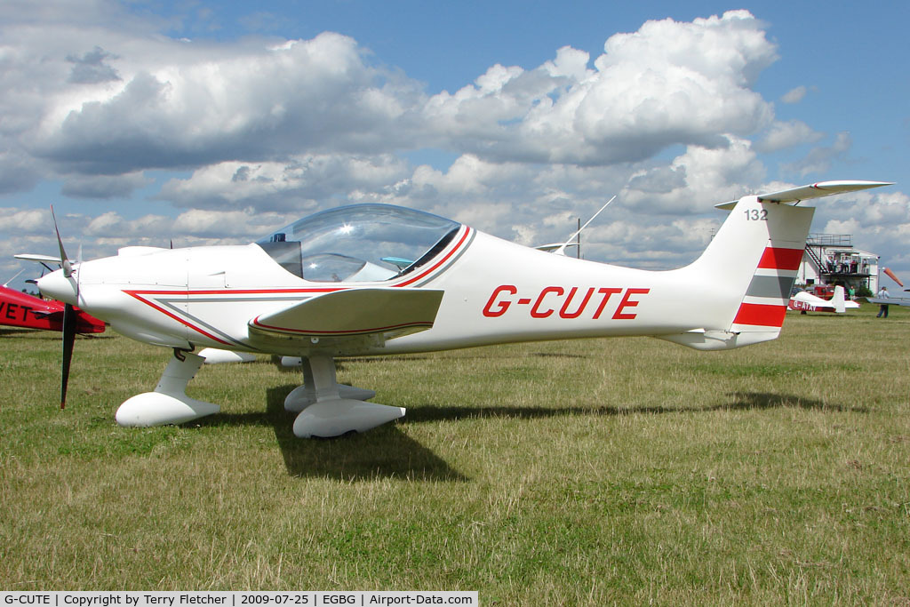 G-CUTE, 2000 Dyn'Aero MCR-01 C/N PFA 301-13511, MCR-01 at Leicester on 2009 Homebuild Fly-In day