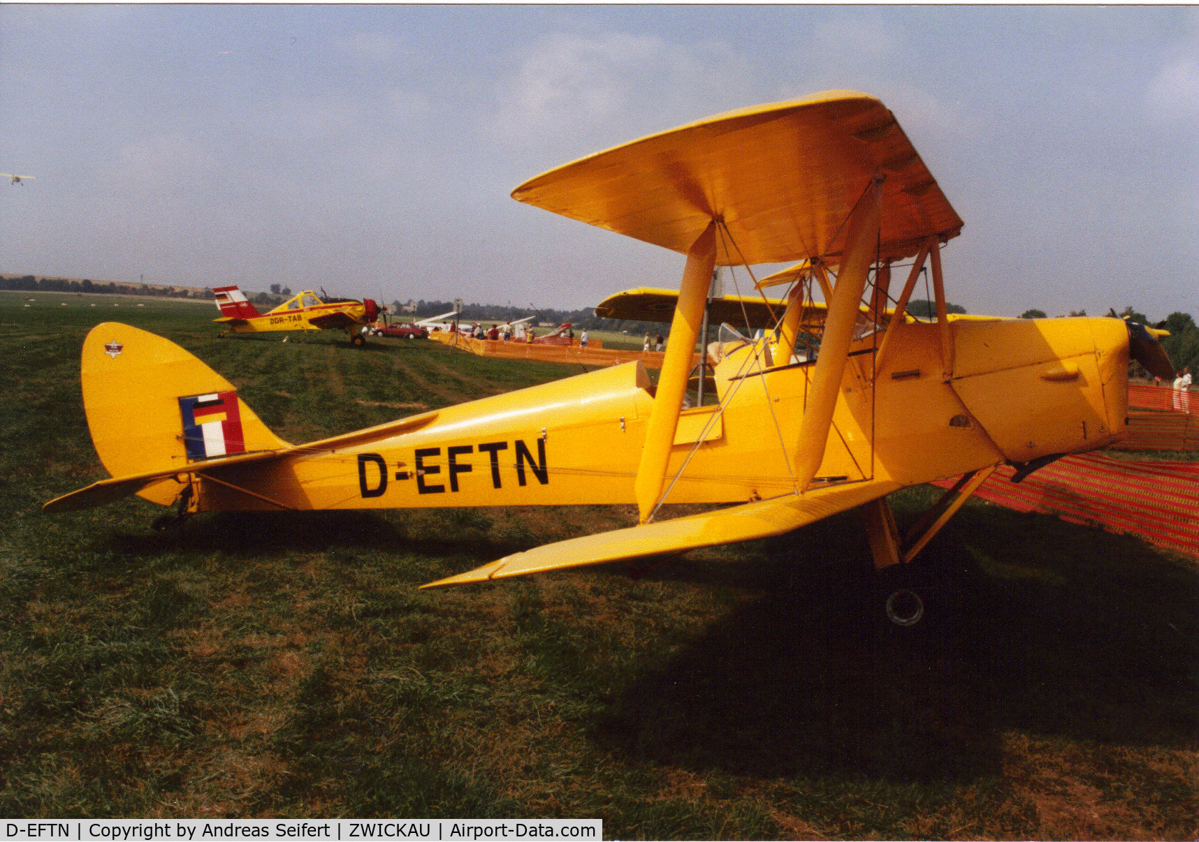 D-EFTN, 1941 De Havilland DH-82A Tiger Moth II C/N 84764, Airshow Zwickau 2001