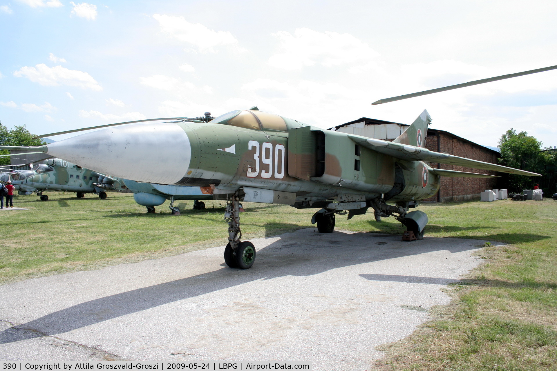 390, 1984 Mikoyan-Gurevich MiG-23MLD C/N 2960325390, Bulgarian Museum of Aviation, Plovdiv-Krumovo (LBPG).