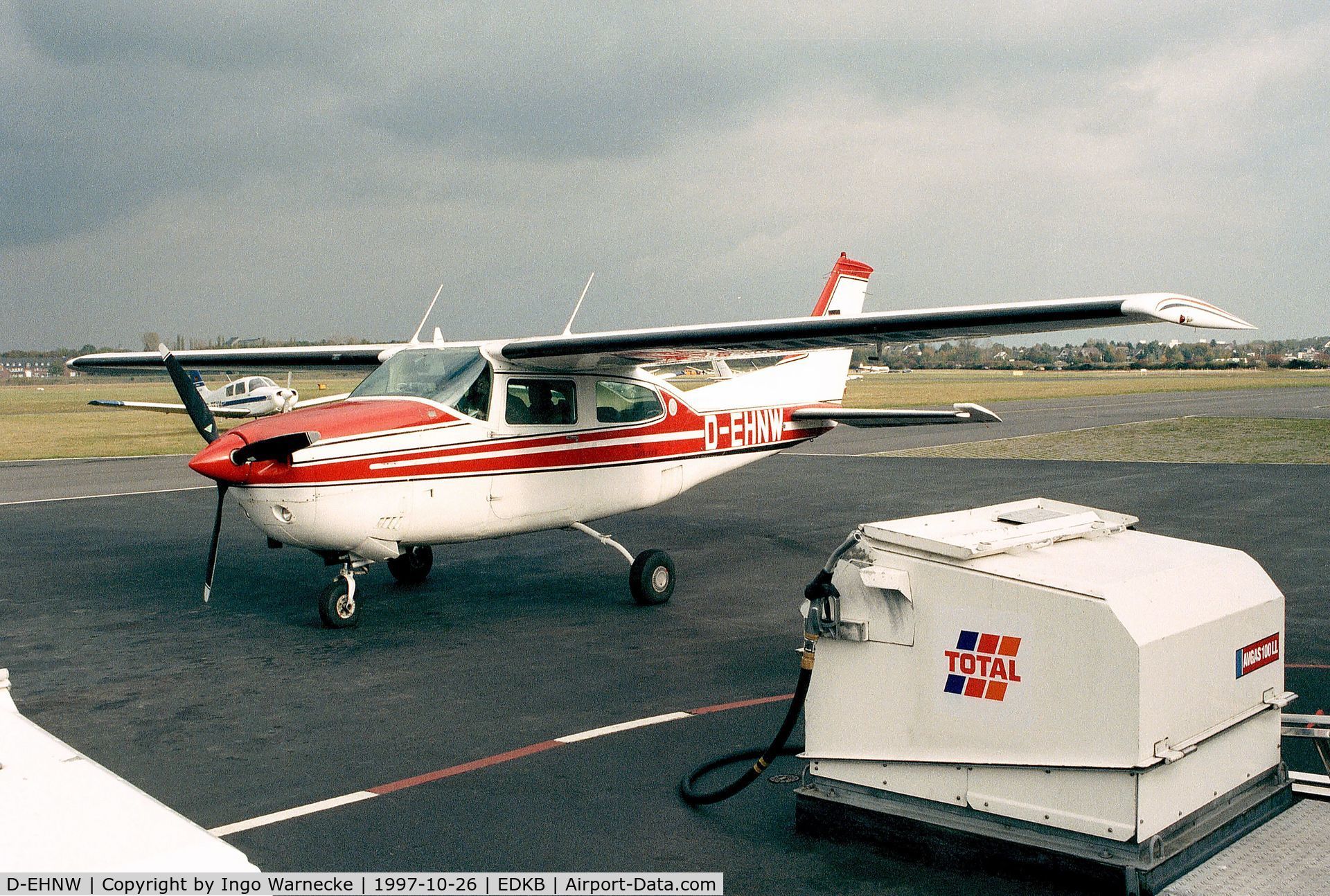 D-EHNW, Cessna T210L Turbo Turbo Centurion C/N 21060771, Cessna T210L Turbo Centurion at Bonn-Hangelar airfield