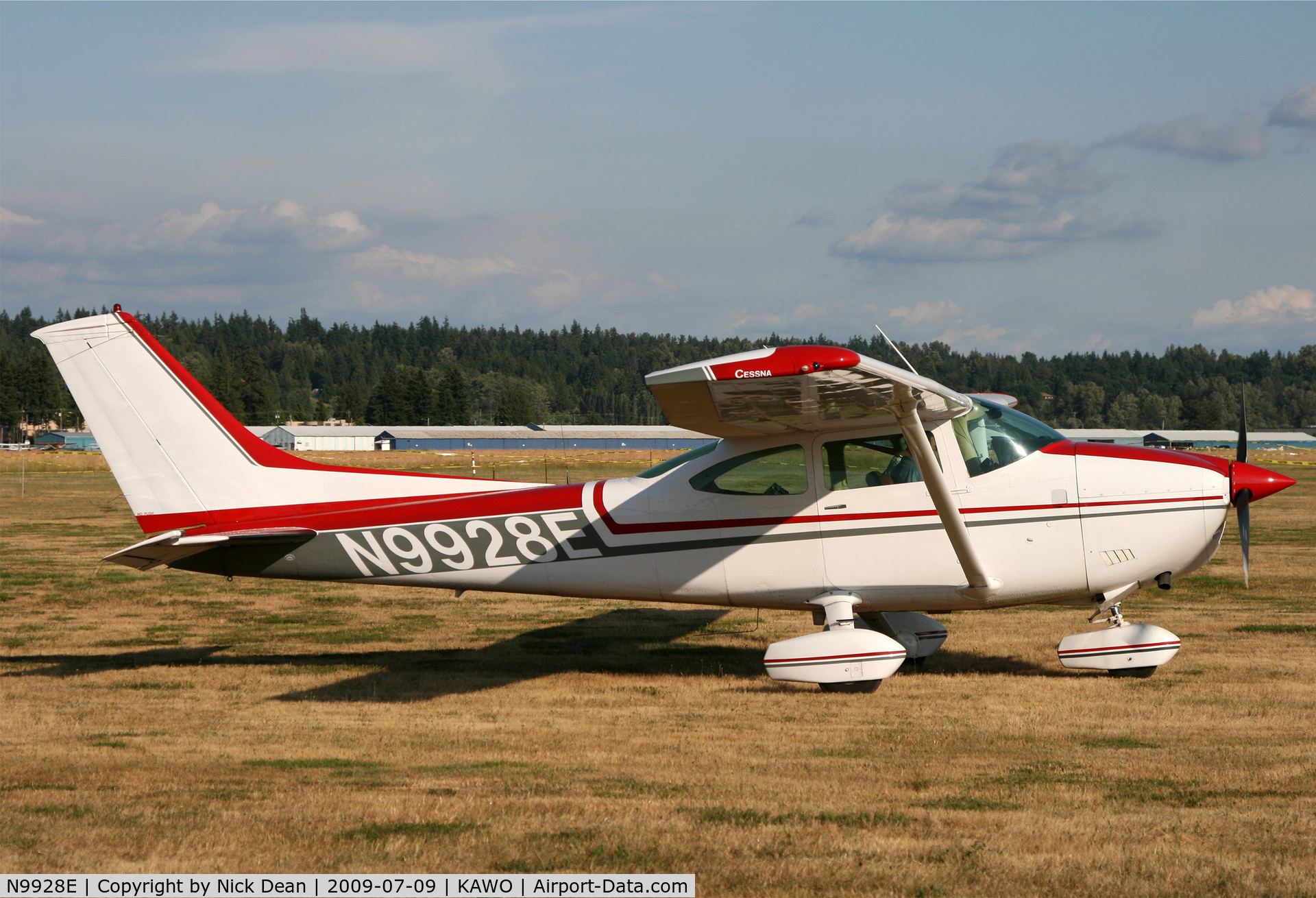 N9928E, 1975 Cessna 182P Skylane C/N 18263988, KAWO